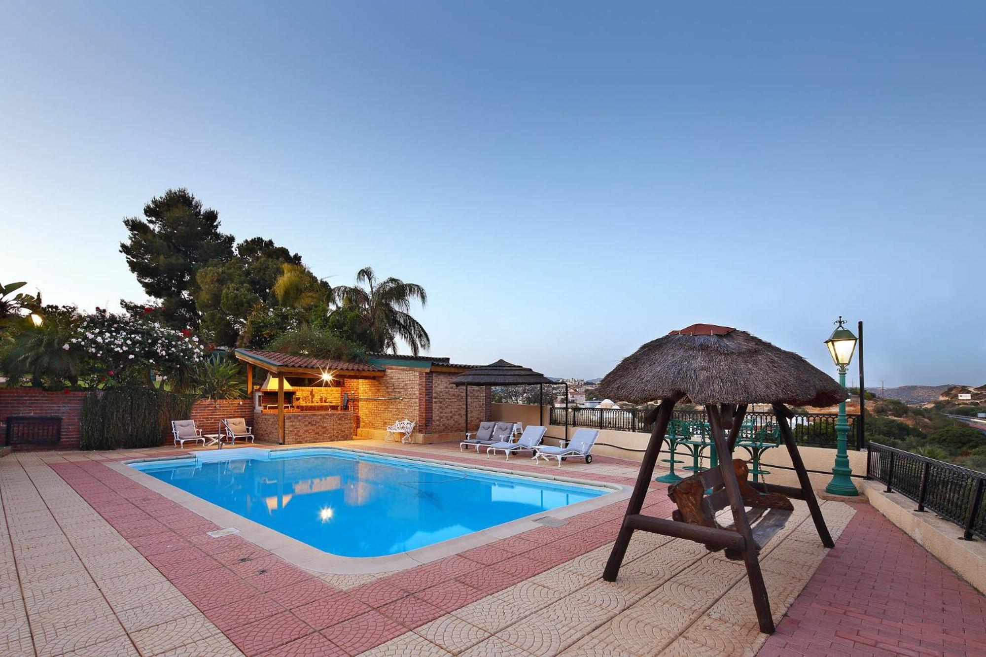 Olive Tree Apartments Лімасол Екстер'єр фото